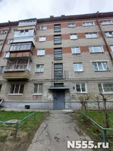 Продается трехкомнатная квартира с интересной планировкой.